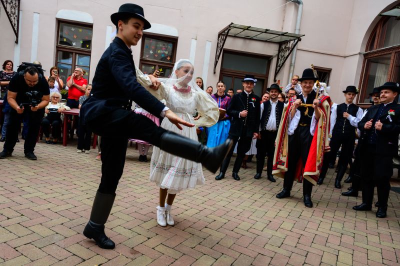 Kecskeméti Lakodalmas / Gyenes Kata