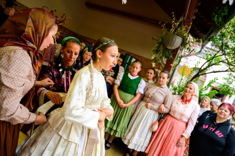 Kecskeméti Lakodalmas / Gyenes Kata